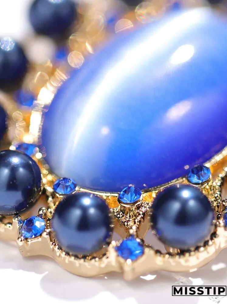 Rhinestone Decor Oval Design Brooch