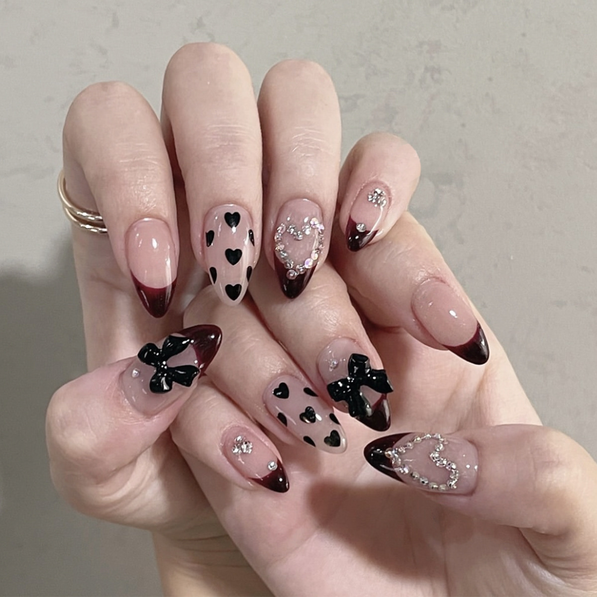Qinice 24Pcs Sweet Short Almond French False Nails with Glue 3D Wave Nail Pattern Floral Pink Blush Press on Acrylic Nail Manicure Tips