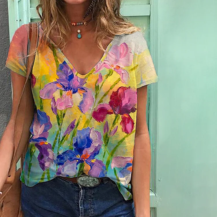 Floral Print V-Neck Short Sleeved T-Shirt