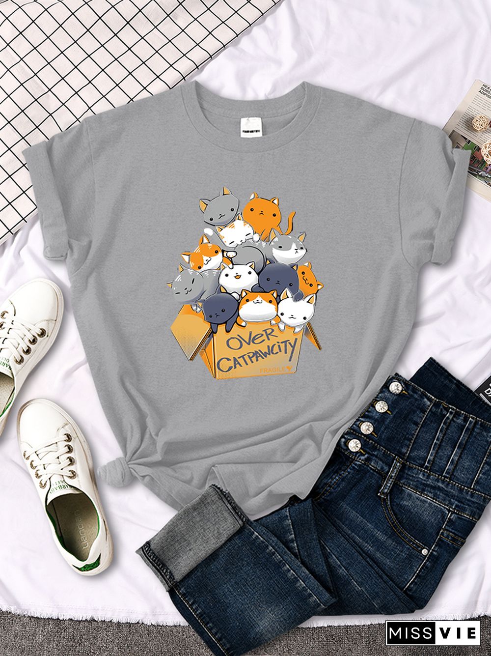 Womany Cats Gathered In The Printing Woman Tshirt Leisure Creativity T Shirt Summer Newtop Crewneck Breathable Woman T Shirts