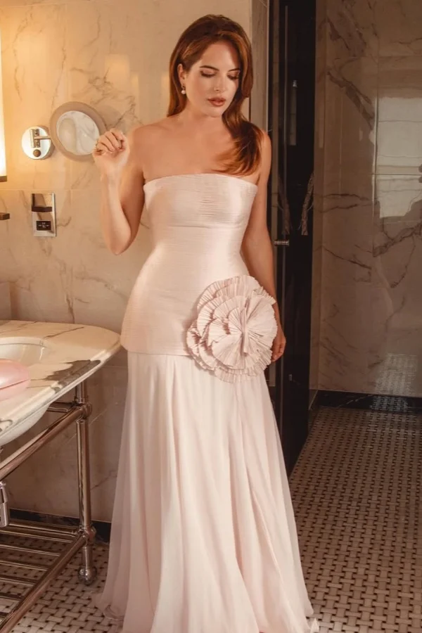 Exquisite Straight Across Pleated Sleeveless Handmade Flower Prom Dress YK0137