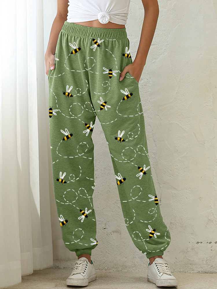 Flying Bees Embroidery Pattern Cozy Sweatpants wearshes