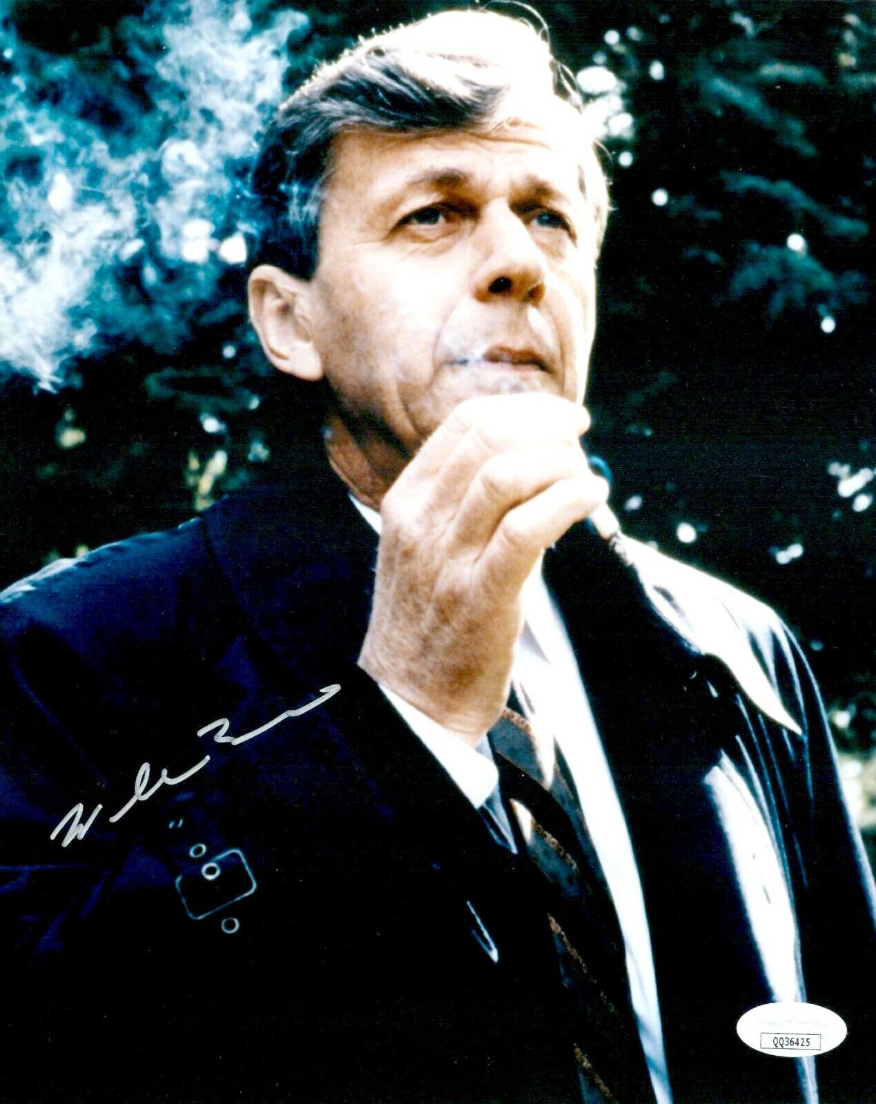 WILLIAM B DAVIS Signed X FILES 8x10 Photo Poster painting Cigarette Man Autograph JSA COA Cert