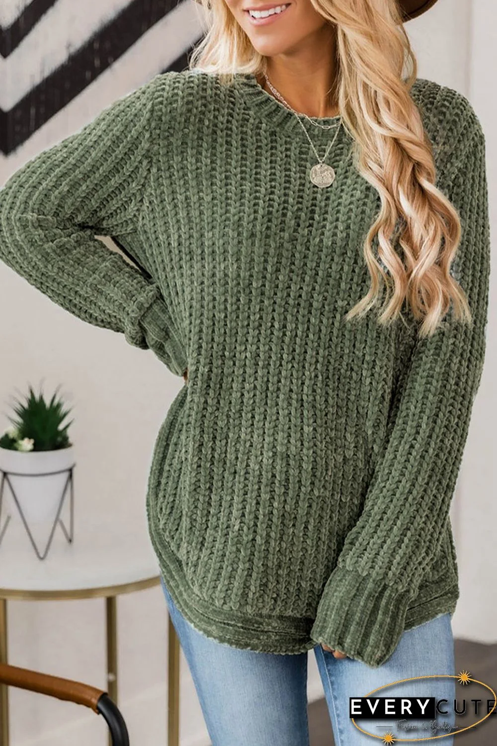 Green Long Sleeve Round Hem Cable Knit Sweater