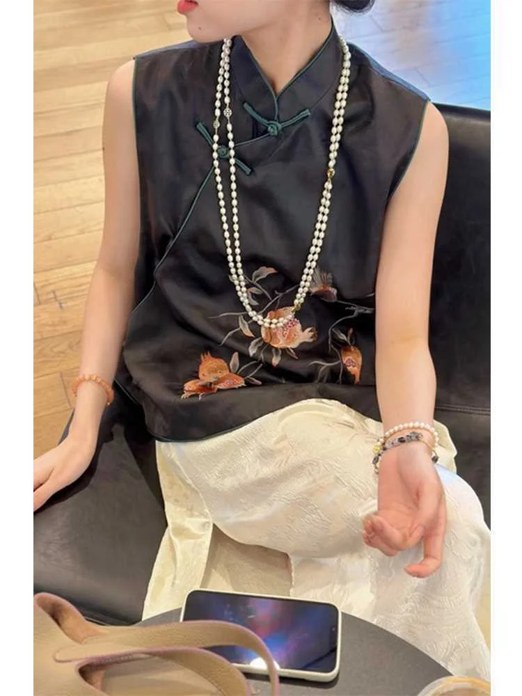 Ueong Chinese Women's Wear Is Popular This Year, High-End Pony Clip Thin Summer Black Style Plate Buckle Vest Outside