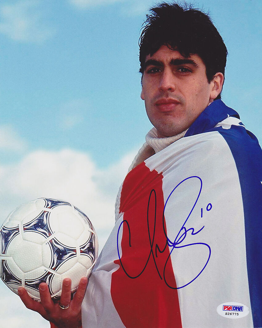 Claudio Reyna SIGNED 8x10 Photo Poster painting Team USA *VERY RARE* PSA/DNA AUTOGRAPHED