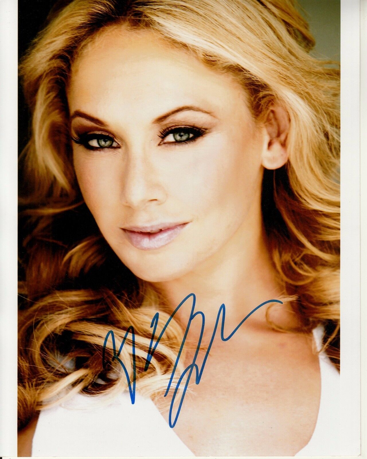 KYM JOHNSON hand-signed SEXY SULTRY 8x10 COLOR CLOSEUP PORTRAIT w/ uacc rd COA