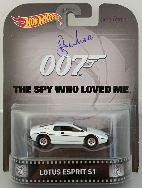 ROGER MOORE Signed James Bond 007 LOTUS ESPRIT S1 Hot Wheel *#007* /007 PSA