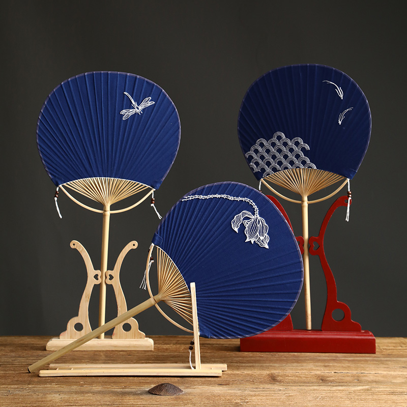 Blue Porcelain Handmade Hanfu Chun Yee Fan: Exquisite Embroidered Bamboo Decor - Traditional,  Vintage,  and Artistic,  Ideal for Photography or Display.
