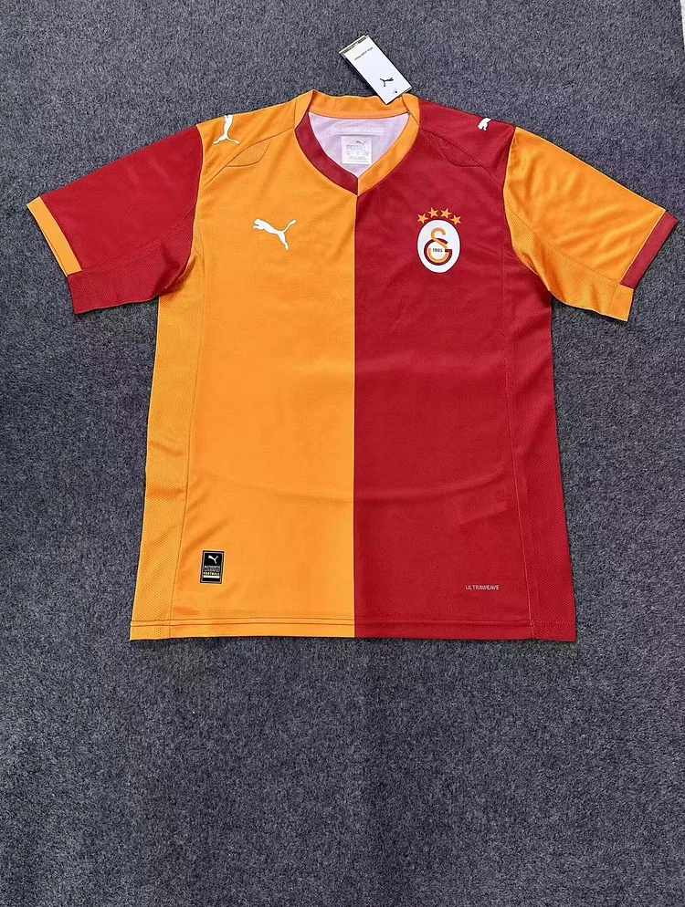 Fans 2025-26 Galatasaray Home Football Jersey