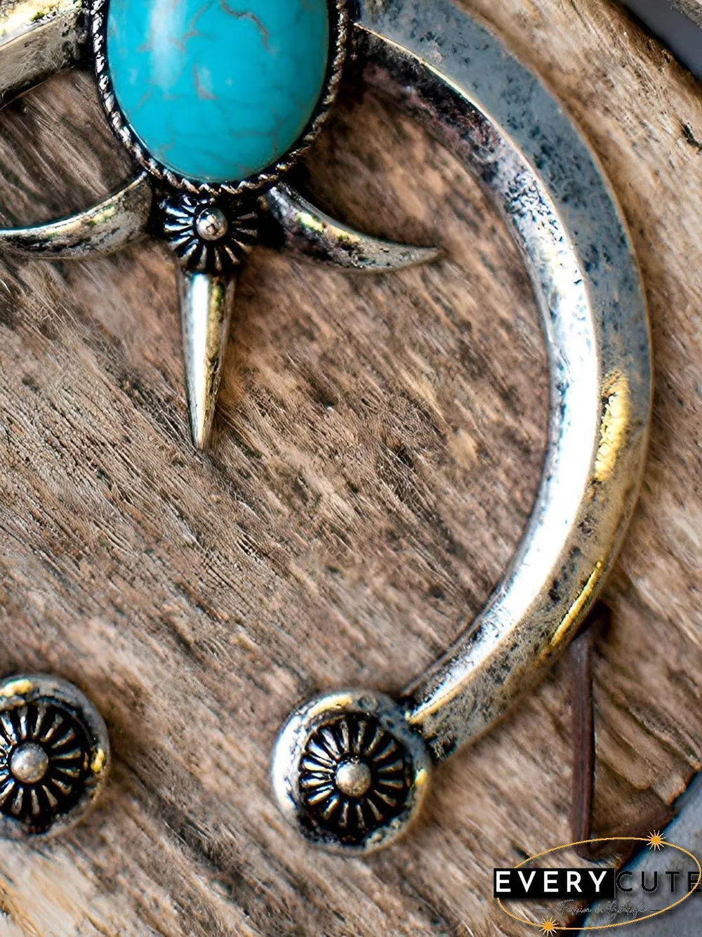 Ethnic Vintage Cow Horn Shaped Turquoise Earrings