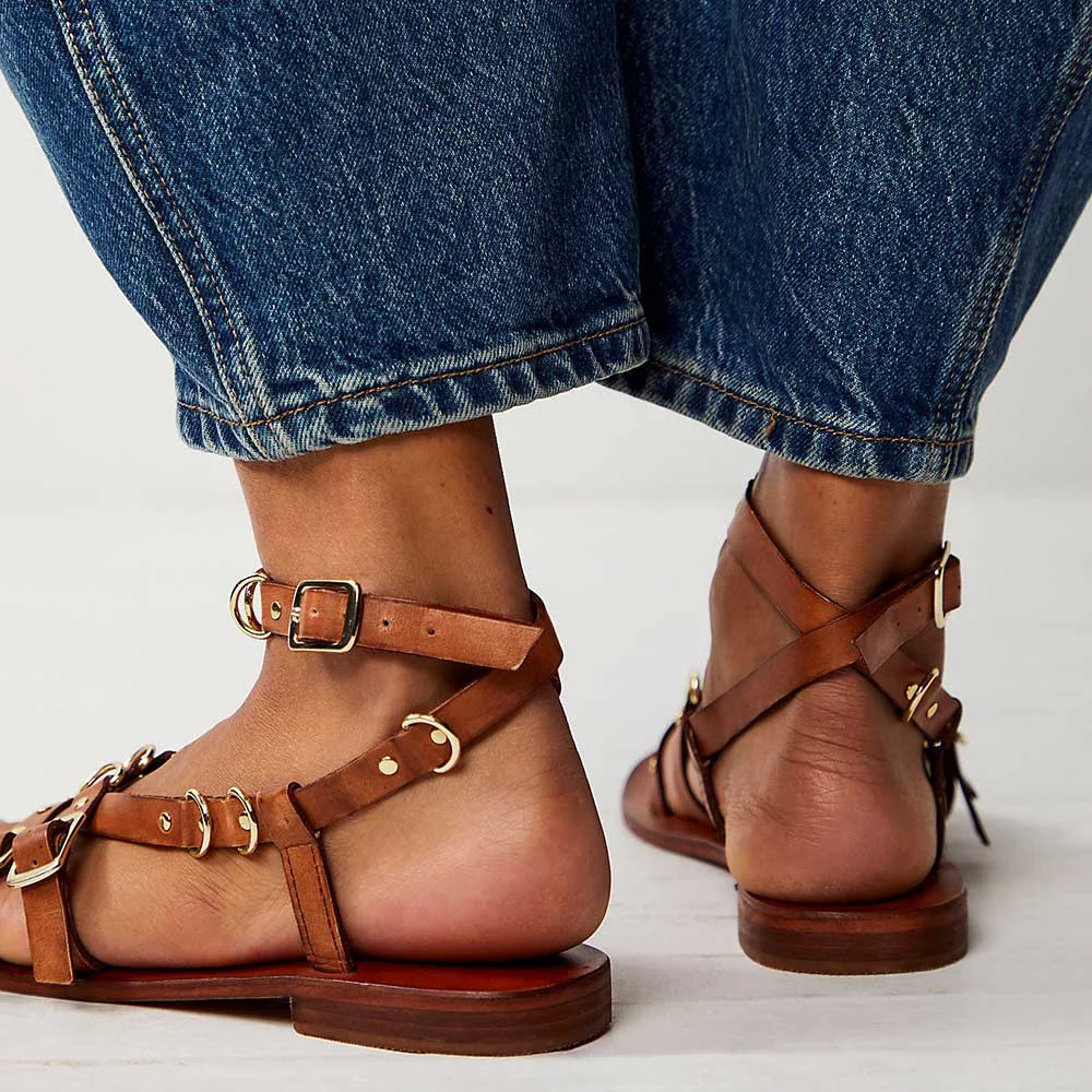 4g Buckle Leather Sandals main image 1