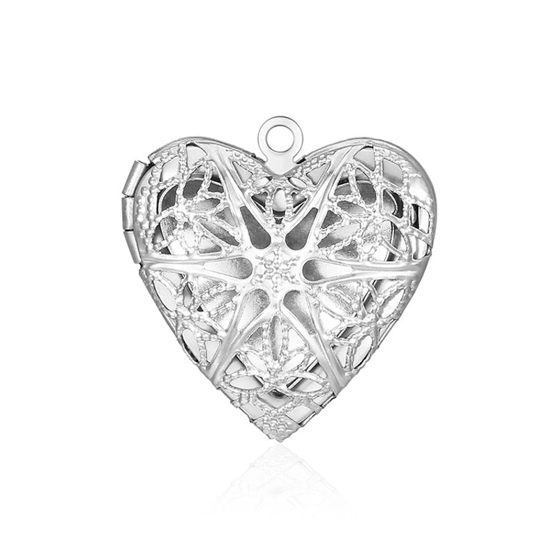 Retro Heart Shape Stainless Steel Plating Gold Plated Jewelry Accessories