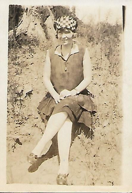 Small Found Photo Poster painting EARLY 20TH CENTURY GIRL Black and White YOUNG WOMAN 22 48 D