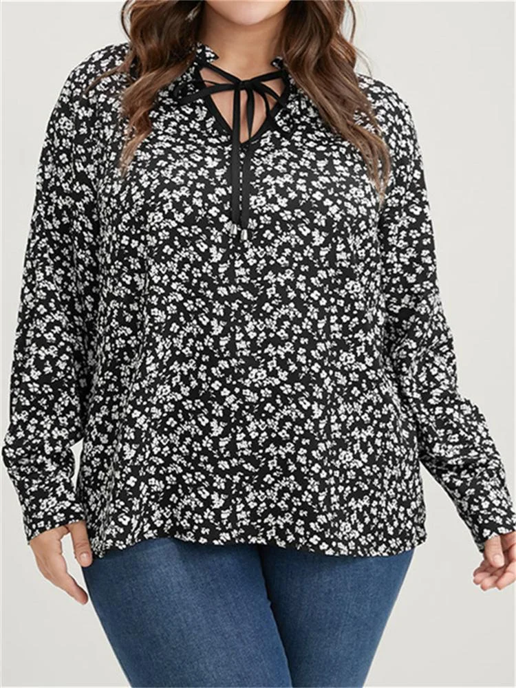 Ditsy Floral Tie V-Neck Blouse