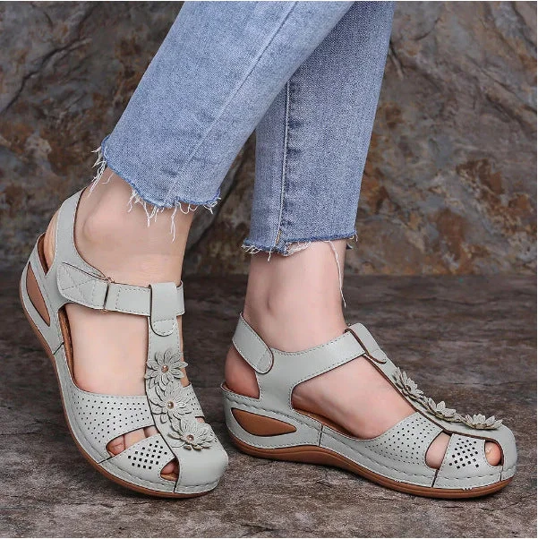 2022 Women Shoes Summer Women's Large Non Slip Lightweight Round Head Super Comfortable Slope Heel Comfortable Outdoor Sandals Women