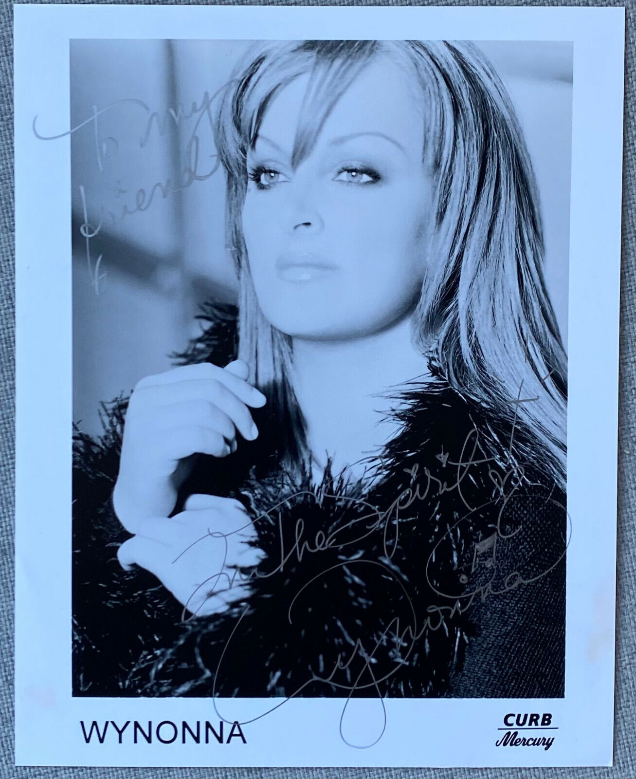 Wynonna Judd Signed In-Person 8x10 B&W Promo Press Photo Poster painting - Authentic, Country