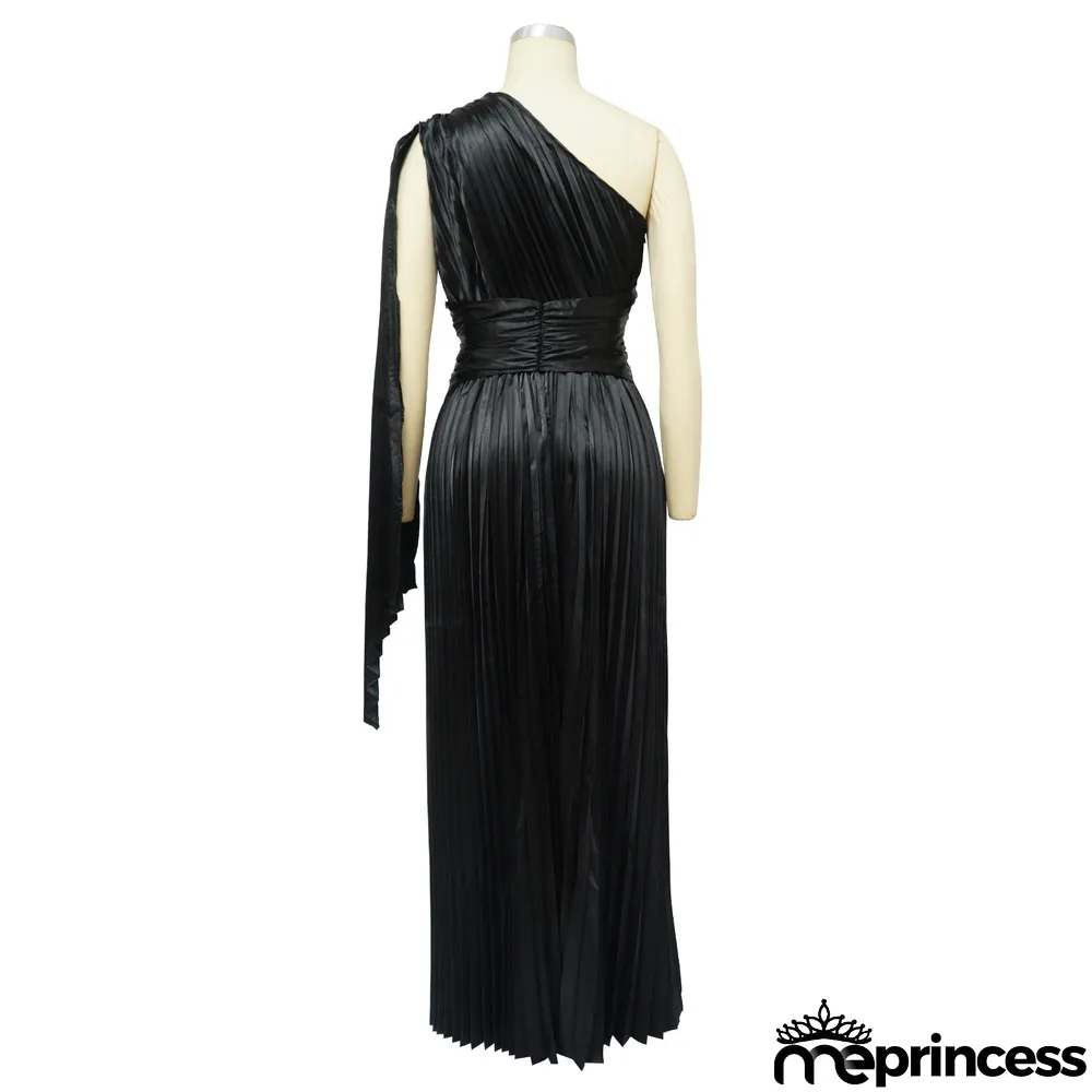 Fashion Women's One Shoulder Pleated Slash Shoulder Slim Waist Dress