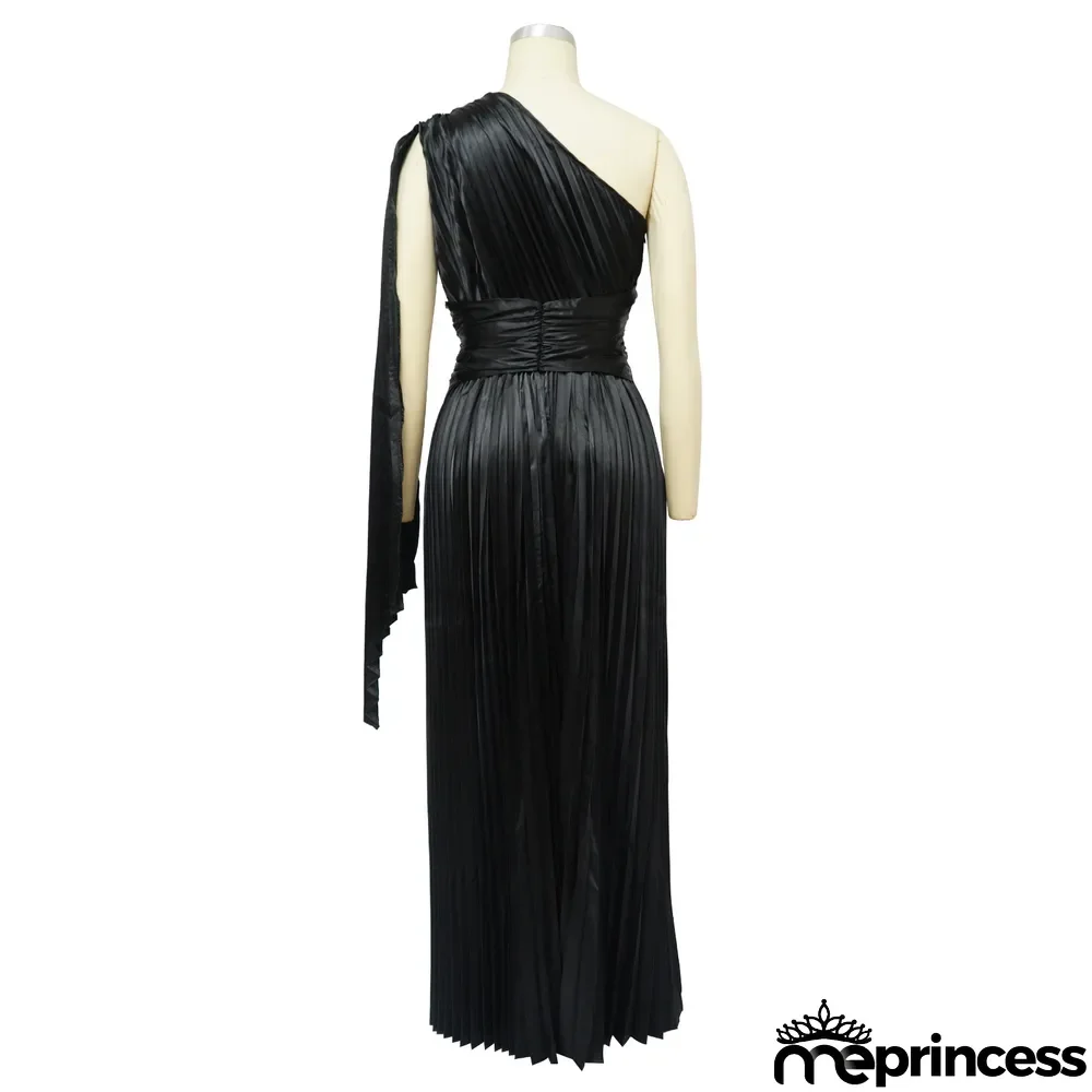 Fashion Women's One Shoulder Pleated Slash Shoulder Slim Waist Dress
