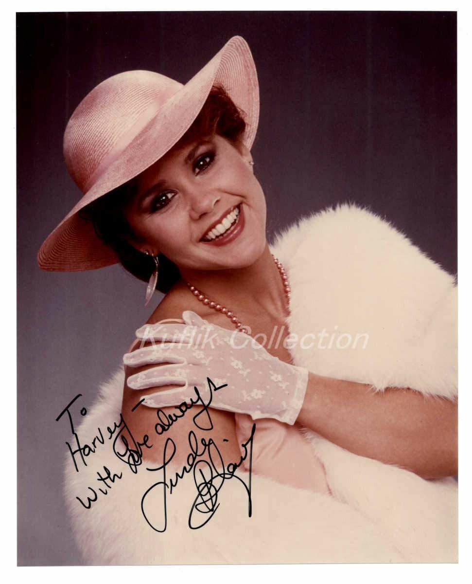 Linda Blair - Signed Autograph Color 8x10 Photo Poster painting - The Exorcist