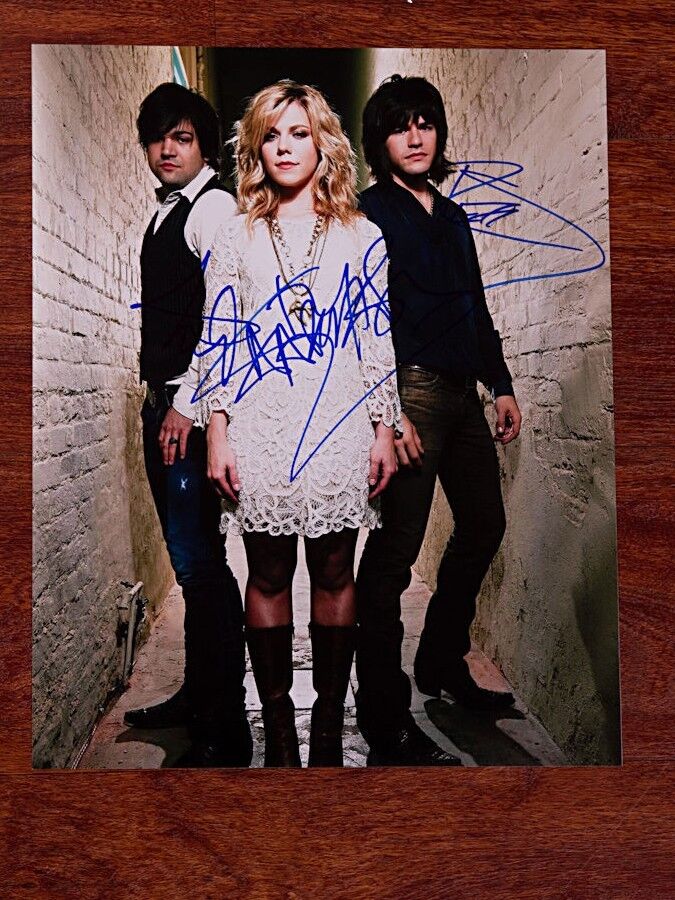 GFA Country Music Group * THE BAND PERRY * Signed 11x14 Photo Poster painting AD1 COA