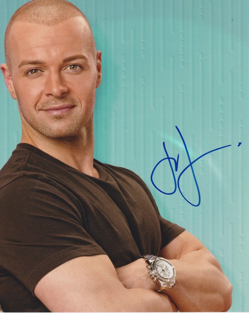 Joey Lawrence Signed Autographed Glossy 8x10 Photo Poster painting - COA Matching Holograms