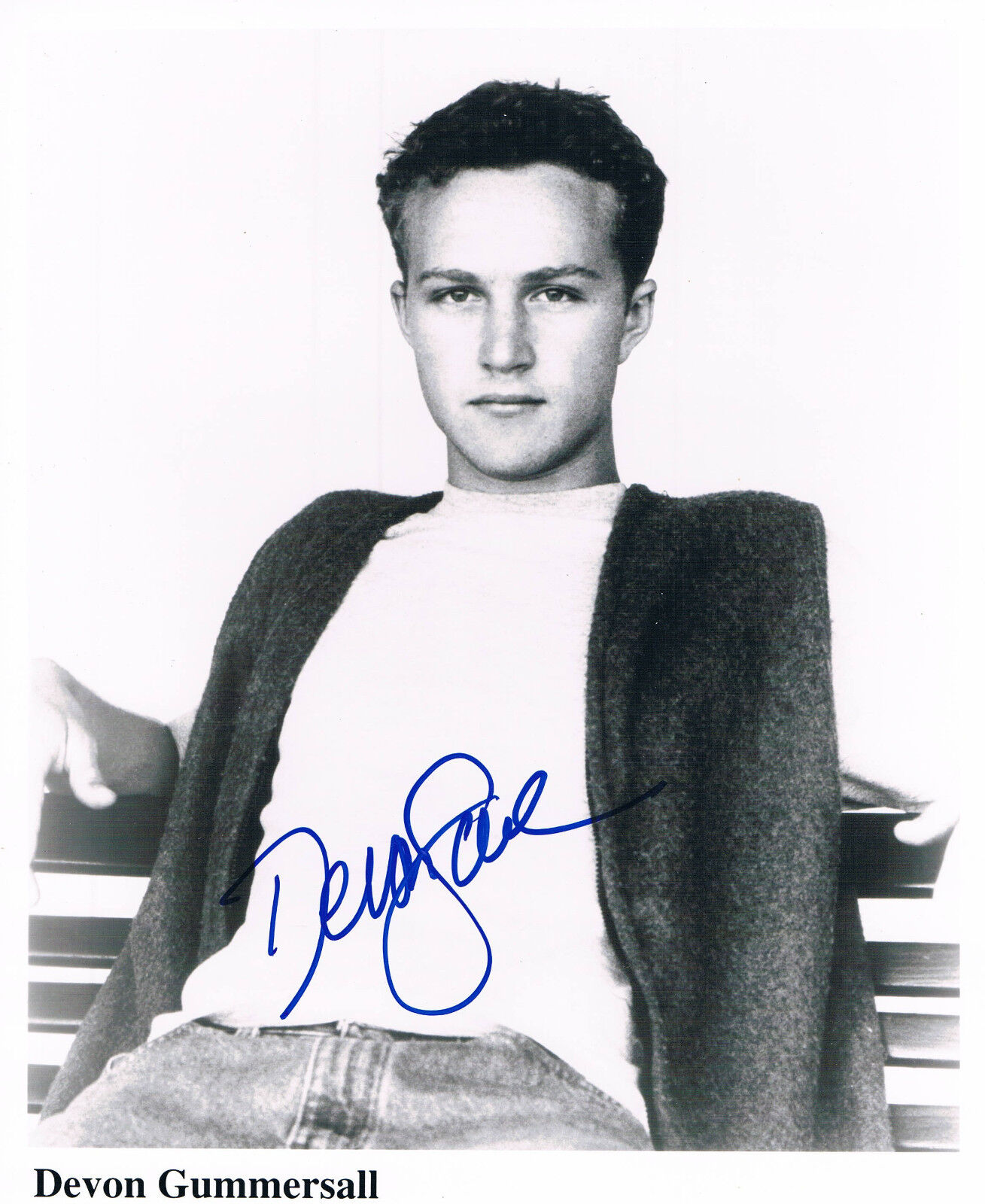 Devon Gummersall 1978- genuine autograph Photo Poster painting 8x10