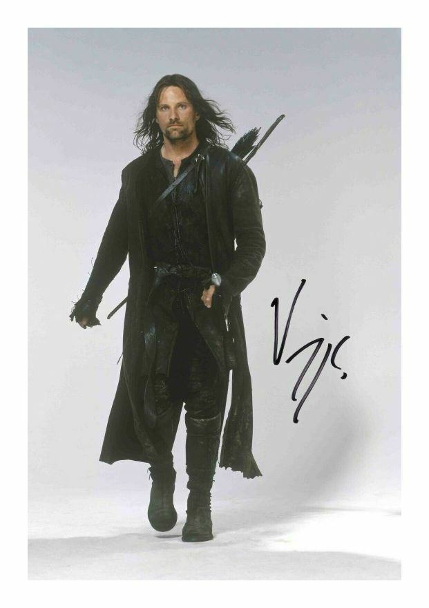 VIGGO MORTENSEN - LORD OF THE RINGS AUTOGRAPH SIGNED PP Photo Poster painting POSTER