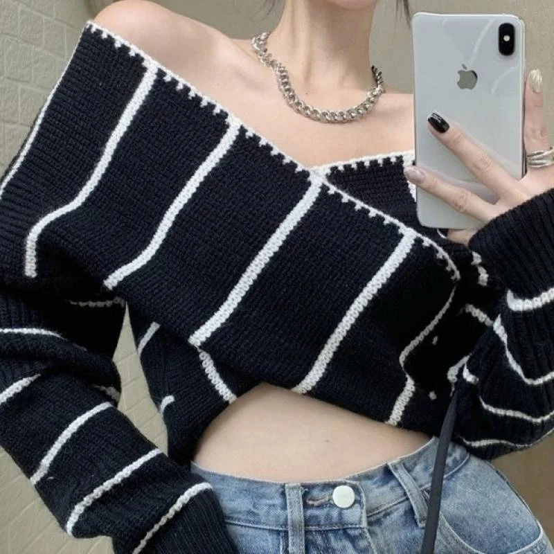 Wongn Cross V Neck Off The Shoulder Black White Striped Knitted Sweaters Women Sexy One Slim Irregular Crop Top 2022 Grey