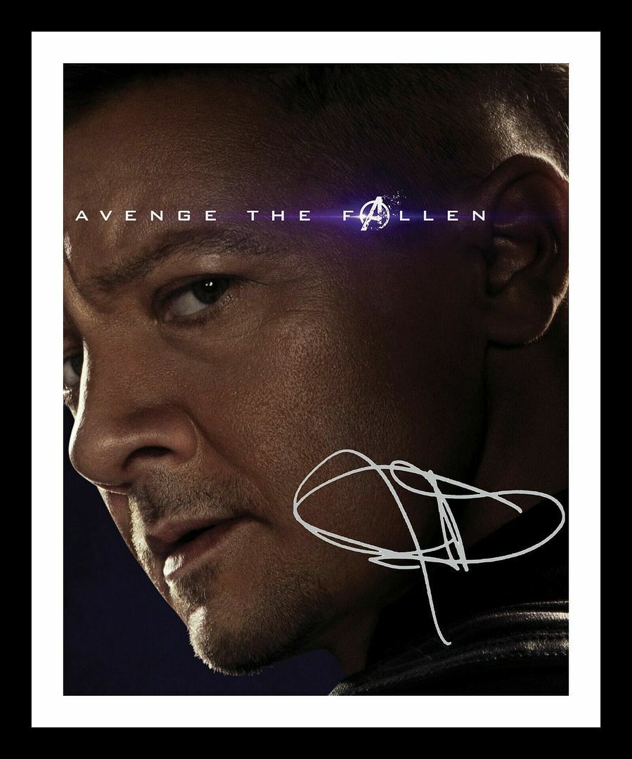 Jeremy Renner - Hawkeye - The Aveng Signed & Framed Photo Poster painting 2