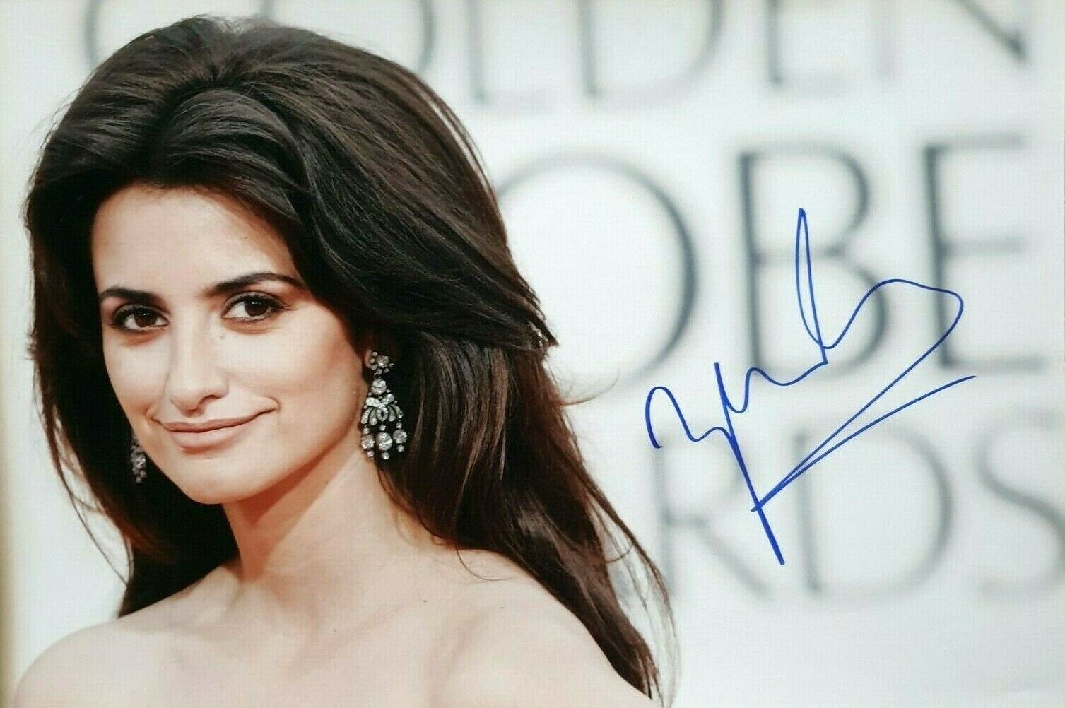 PENELOPE CRUZ In-Person Signed Autographed Photo Poster painting RACC COA Parallel Mothers