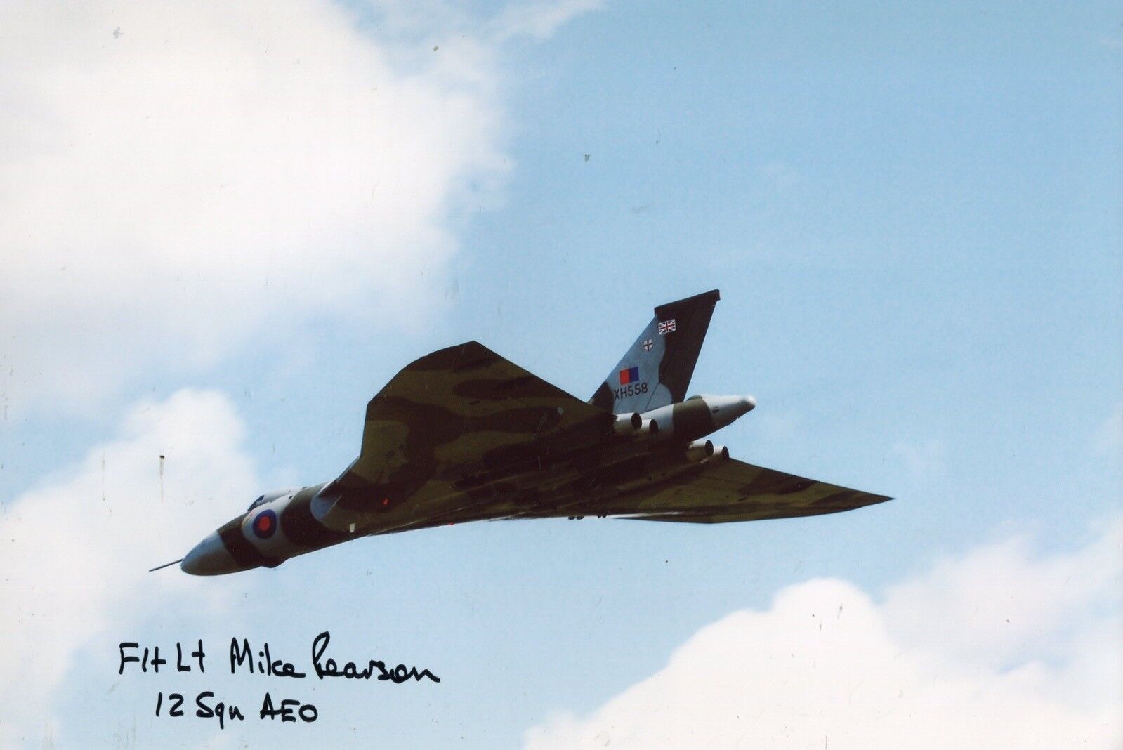 RAF 12 Squadron VULCAN Bomber AEO Mike Pearson signed Photo Poster painting