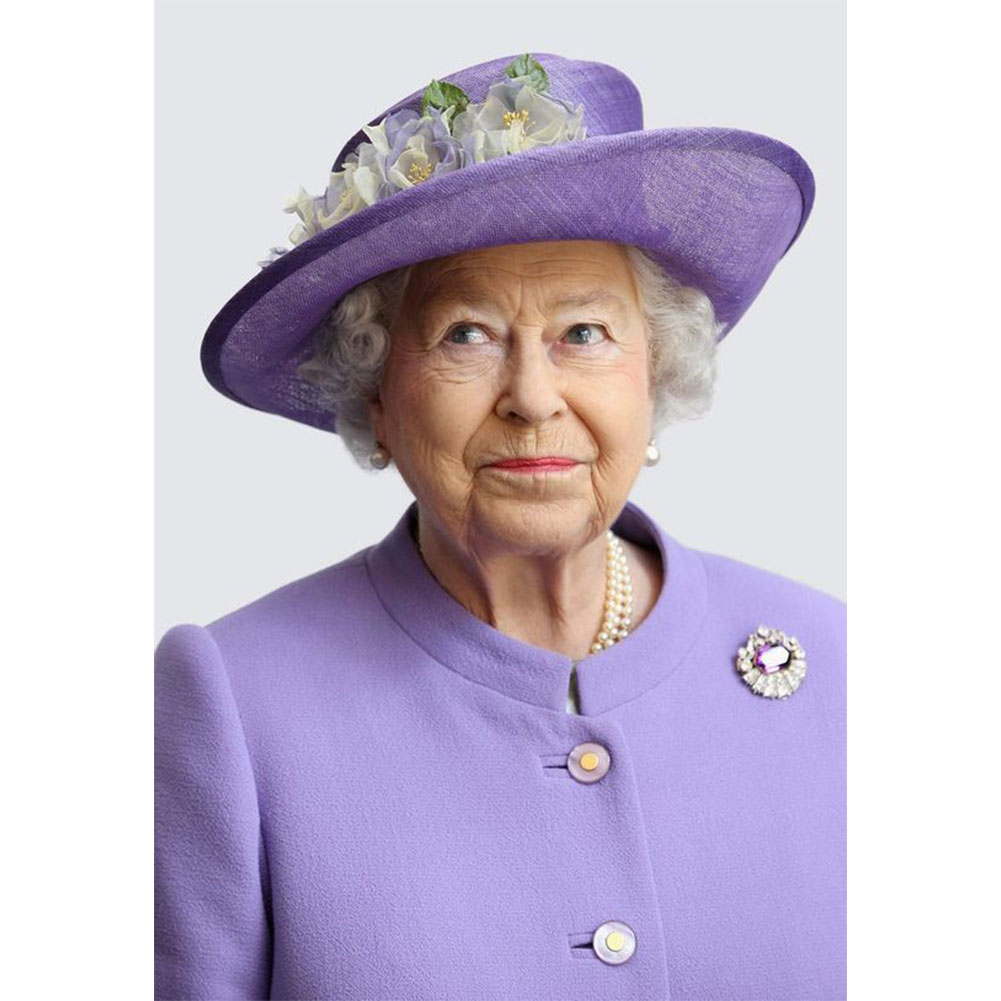 

The Queen of England - Round Drill Diamond Painting - 40*50CM, 501 Original