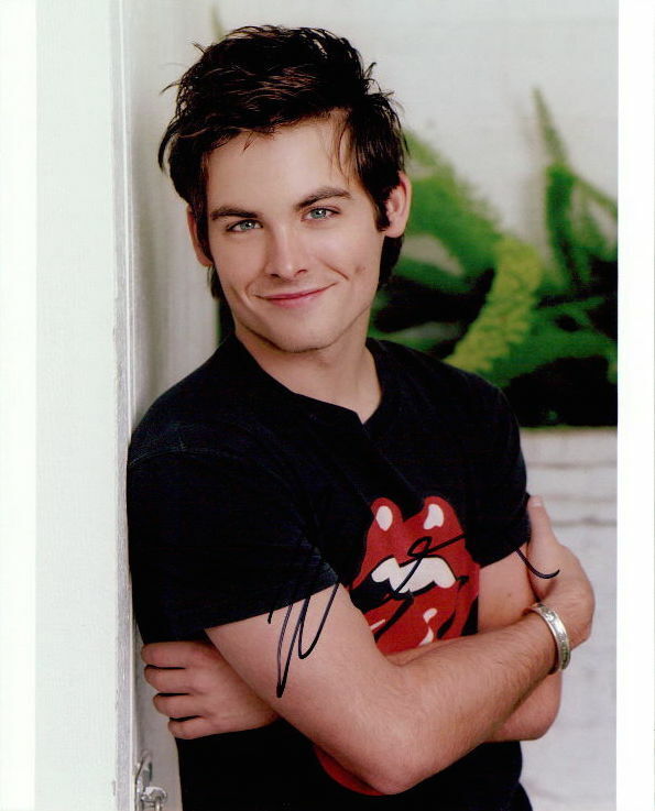 Kevin Zegers signed 8x10 Photo Poster painting