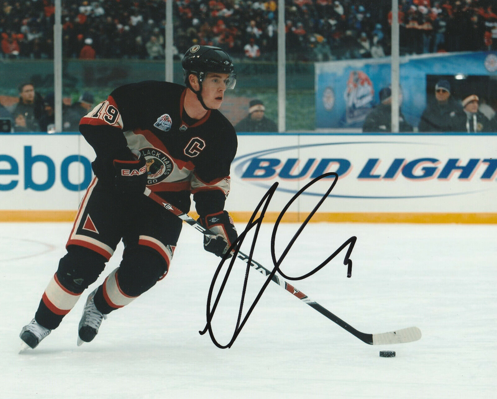 JONATHAN TOEWS SIGNED CHICAGO BLACKHAWKS WINTER CLASSIC 8x10 Photo Poster painting! Autograph