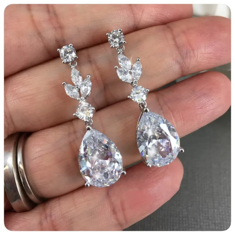 Fashion Delicate Princess Cut Marquise Zircon Inlay Women's Fashion Silver Plated Water Drop Engagement Wedding Earrings