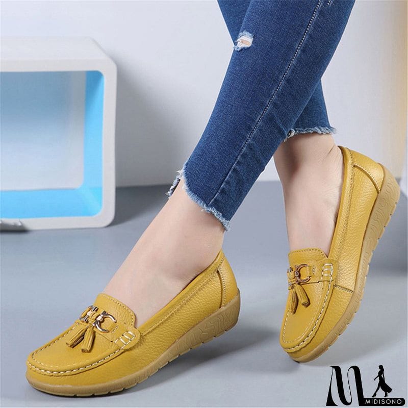 MidiSono - New Casual Simple Style Breathable Solid Color Boat Shoes Loafers