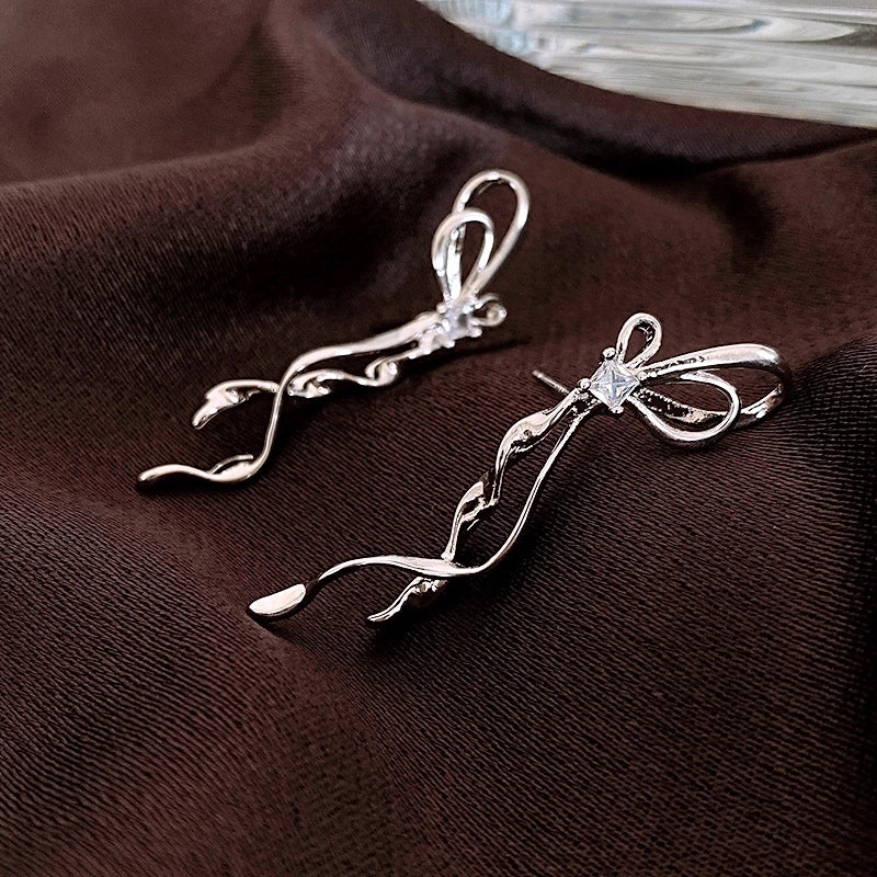 1 Pair Casual Minimalist Streetwear Bow Knot Tassel Copper Zircon Drop Earrings