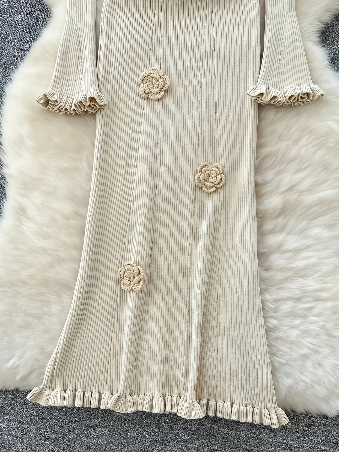 Nigikala Nigikala And Autumn Temperament Three-Dimensional Flowers V-Neck Long-Sleeved Knitted Dress Elegant