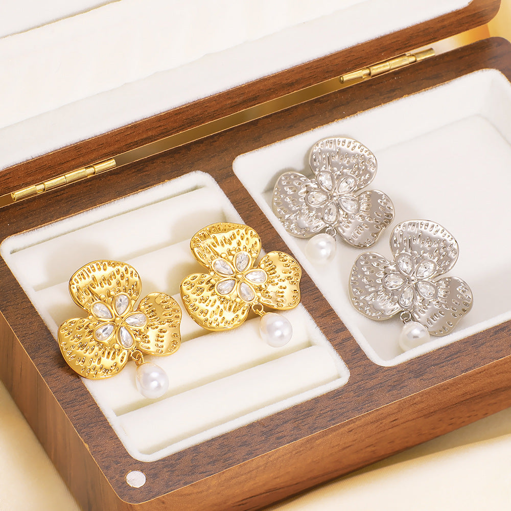 Stainless Steel French Retro Palace Style Clover Earrings Versatile Diamond Pearl Flower Earrings For Women
