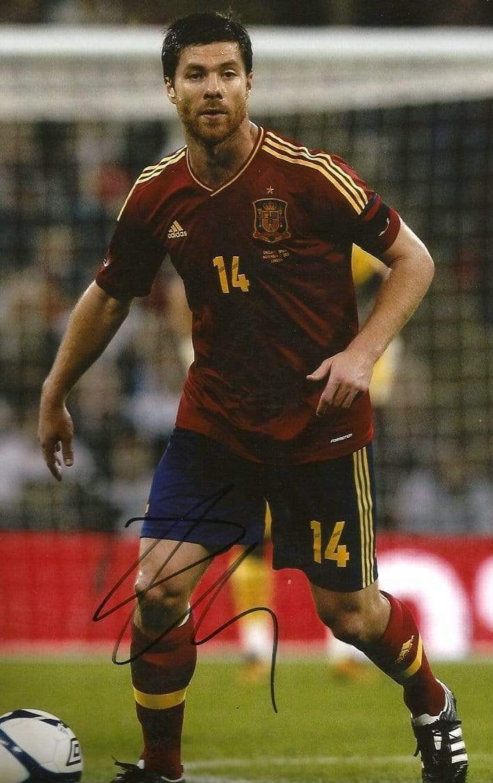 Xabi Alonso SOCCER autograph, In-Person signed Photo Poster painting