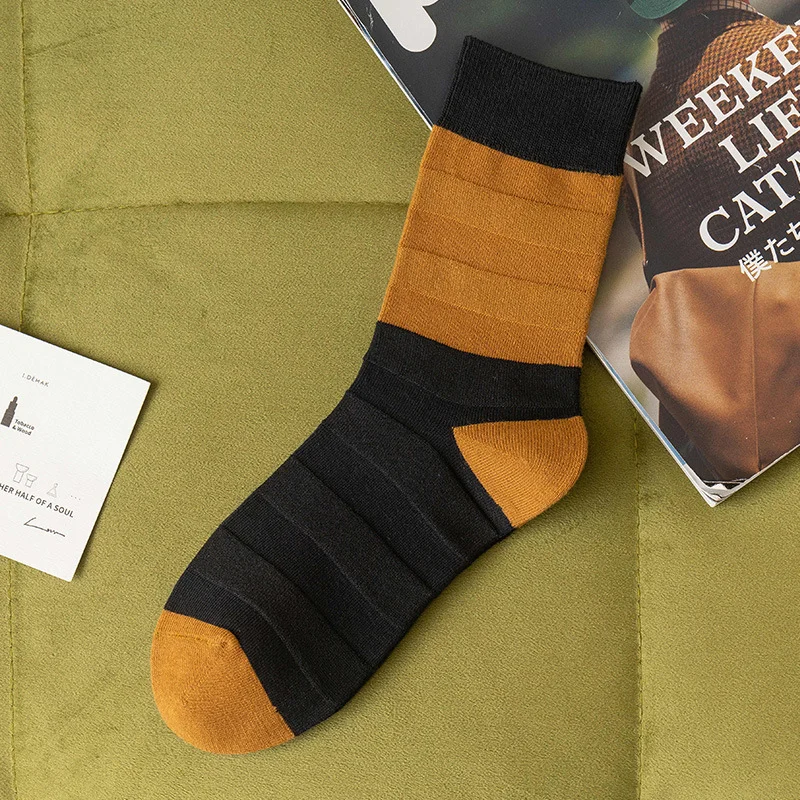 Versatile Color-Blocked Double-Needle Men's Cotton Mid-Calf Socks (5 Pairs)