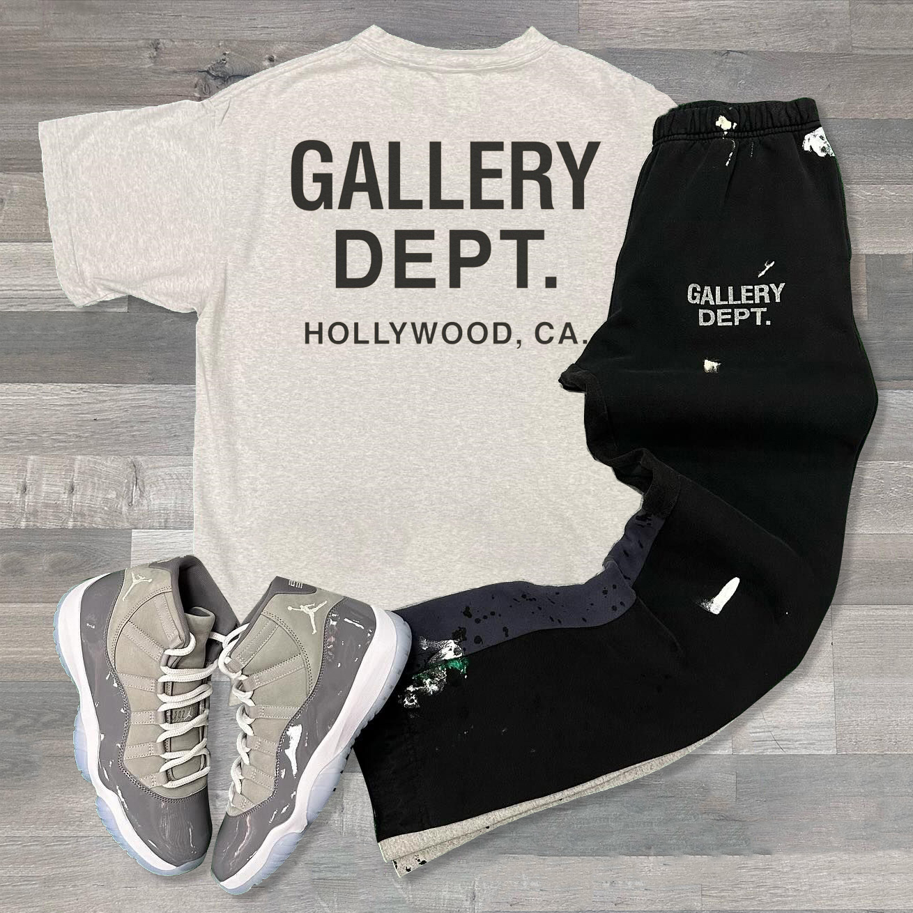 OUTFITS