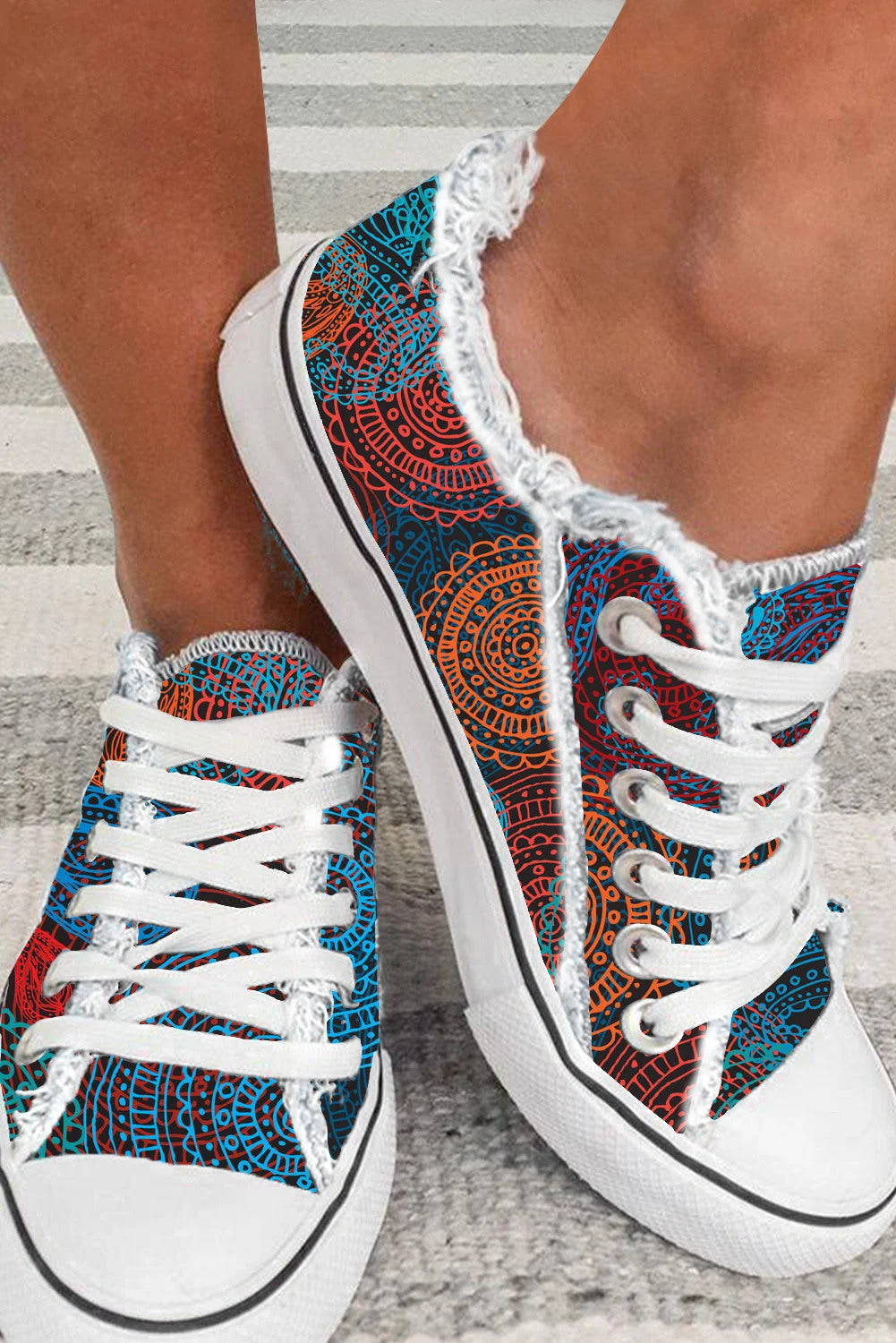 Multicolor Paisley Lace Up Canvas Shoes