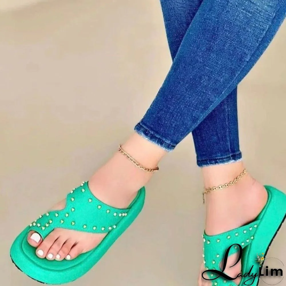 Thick-Soled Summer Slippers Outdoor Shoes Toe Rivets Thick-Soled Beach Sandals And Slippers Women