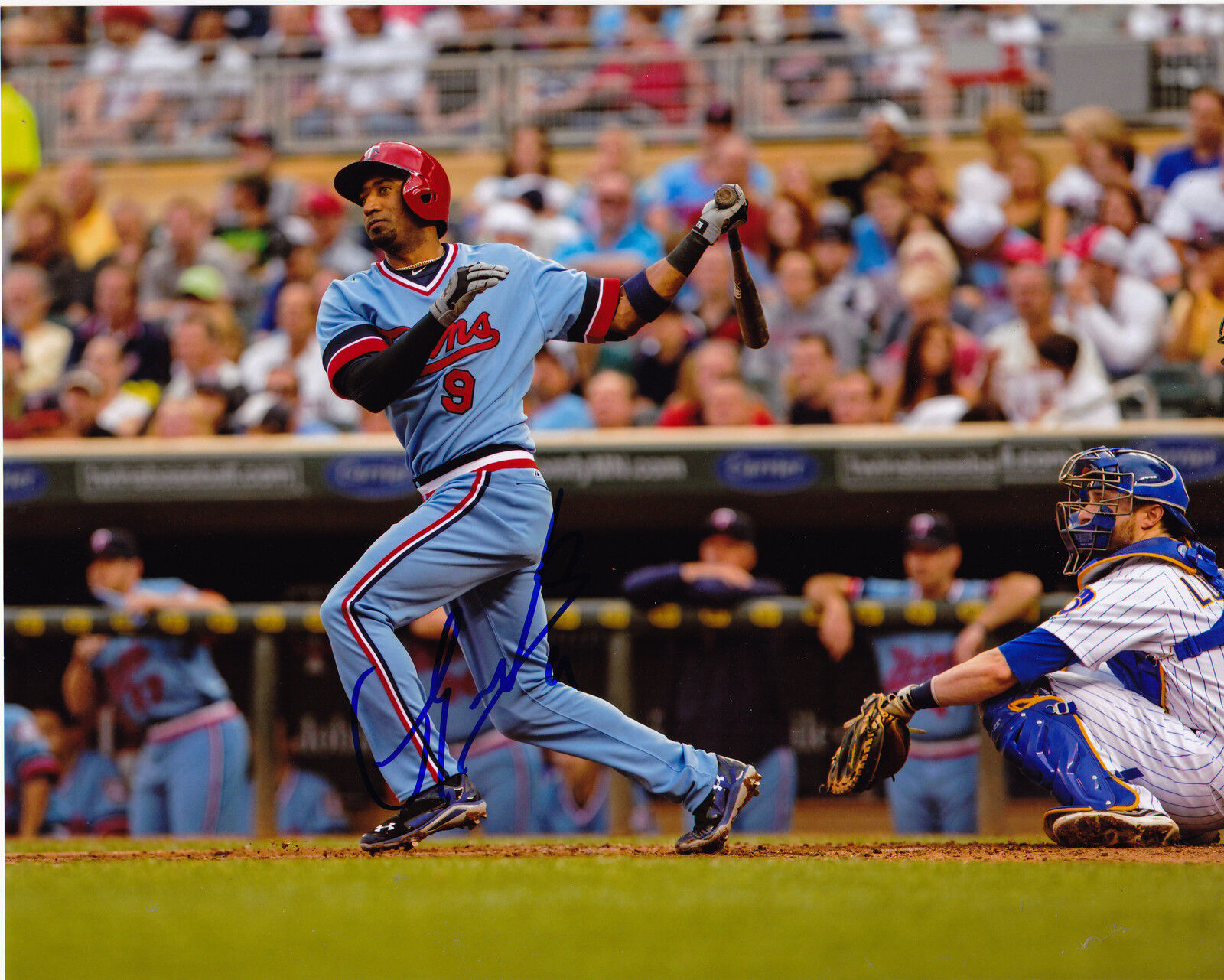 EDUARDO NUNEZ MINNESOTA TWINS ACTION SIGNED 8x10