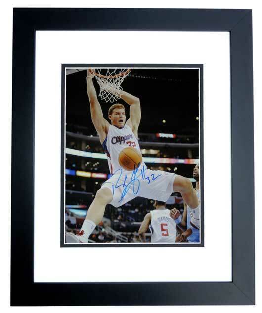 Blake Griffin Signed - Autographed Los Angeles Clippers 11x14 inch Photo Poster painting FRAMED