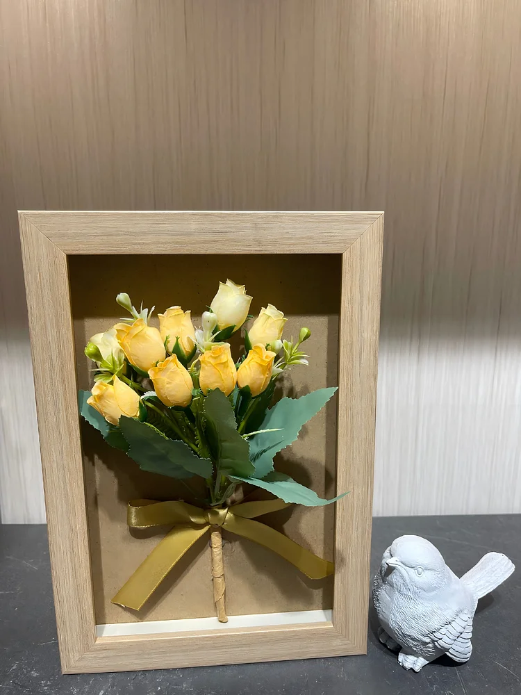 Yellow Rose Realistic Framed Bouquet (6.7*9.6 in) - Desktop 3D Decor Ornament