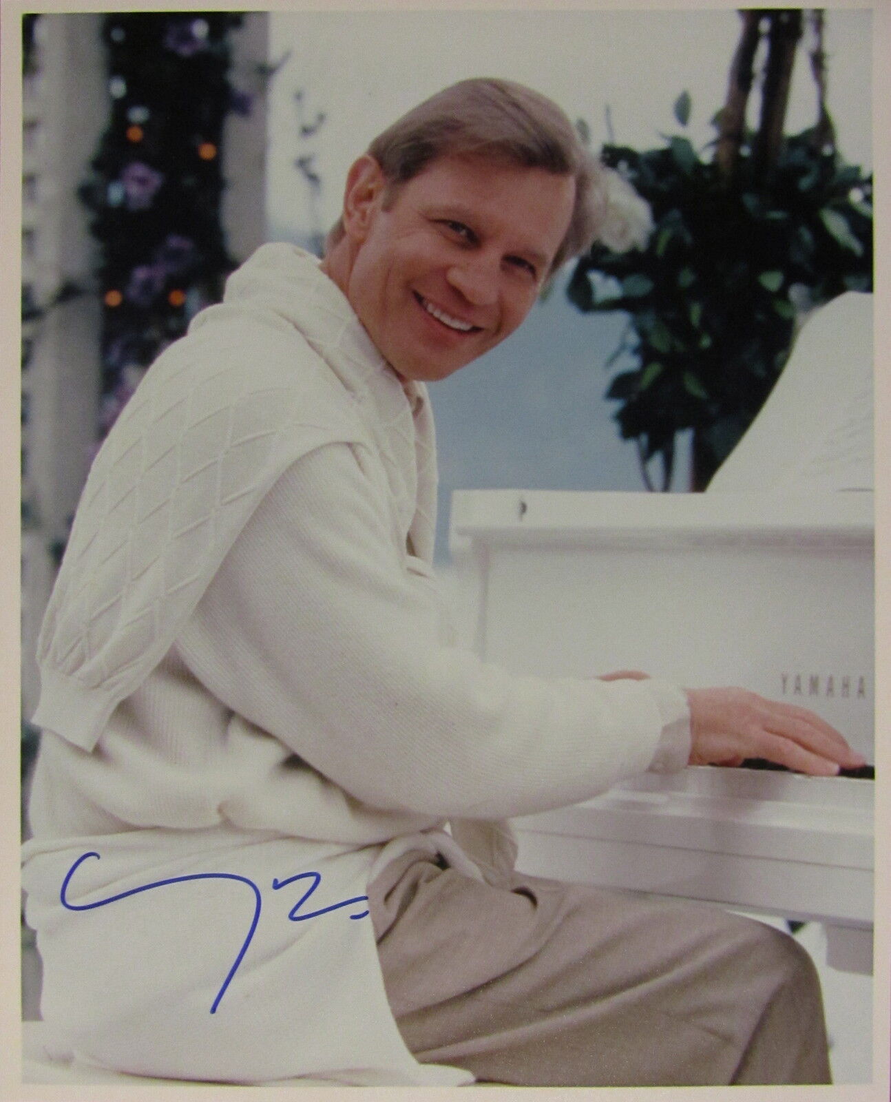 MICHAEL YORK AUTOGRAPHED 8x10 Photo Poster painting w/COA ROMEO AND JULIET ISLAND OF DR. MOREAU