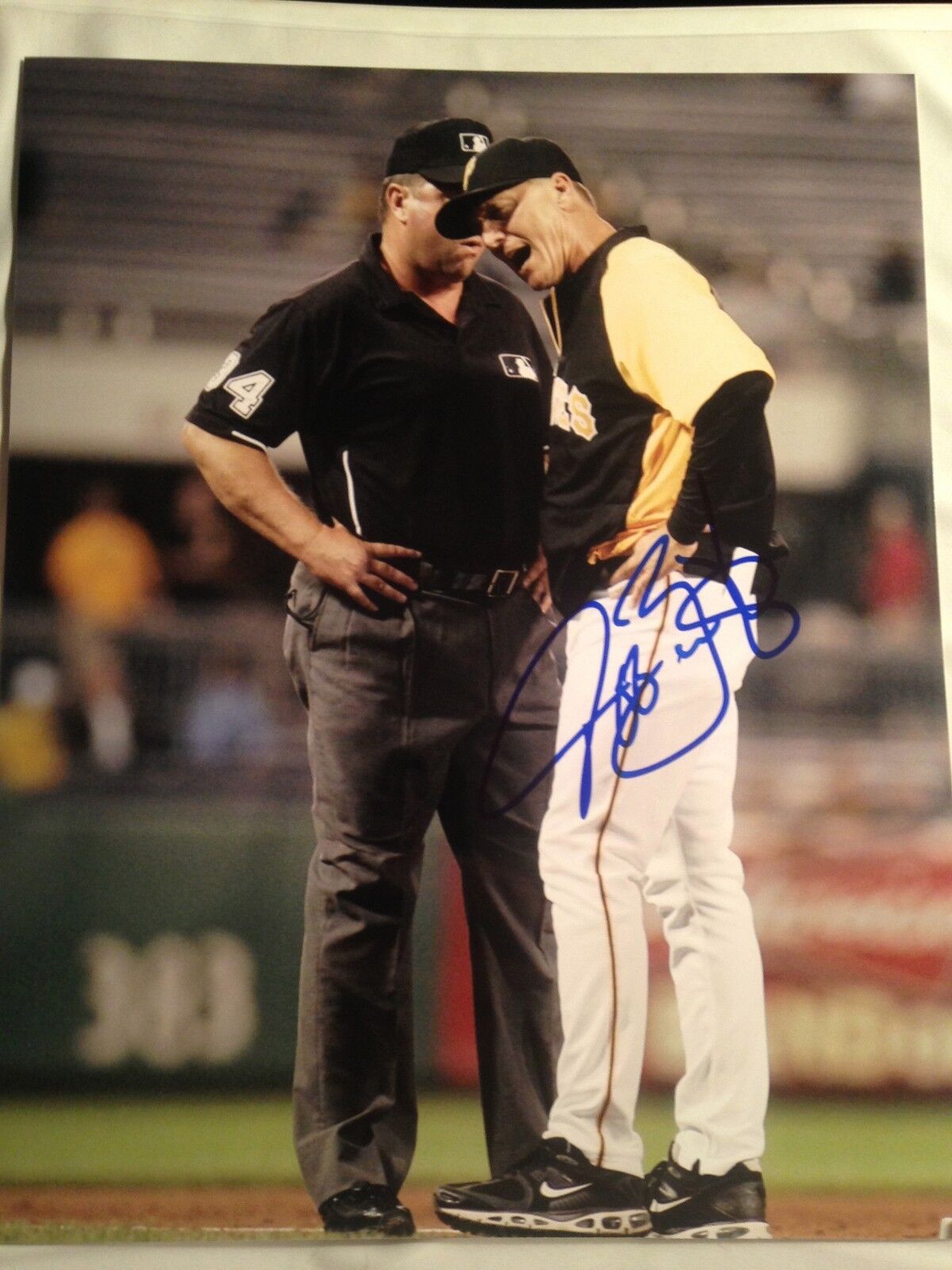 Jeff Banister AUTOGRAPH Photo Poster painting PITTSBURGH PIRATES signed 8x10 COA BYRD